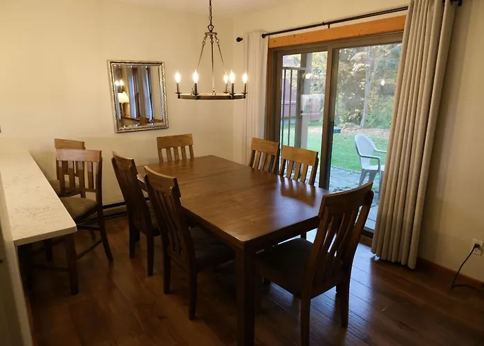Trail Creek: Walk To Lifts, Ski Home! Closest Unit To Lifts, Ski Home Trail, Sports Center